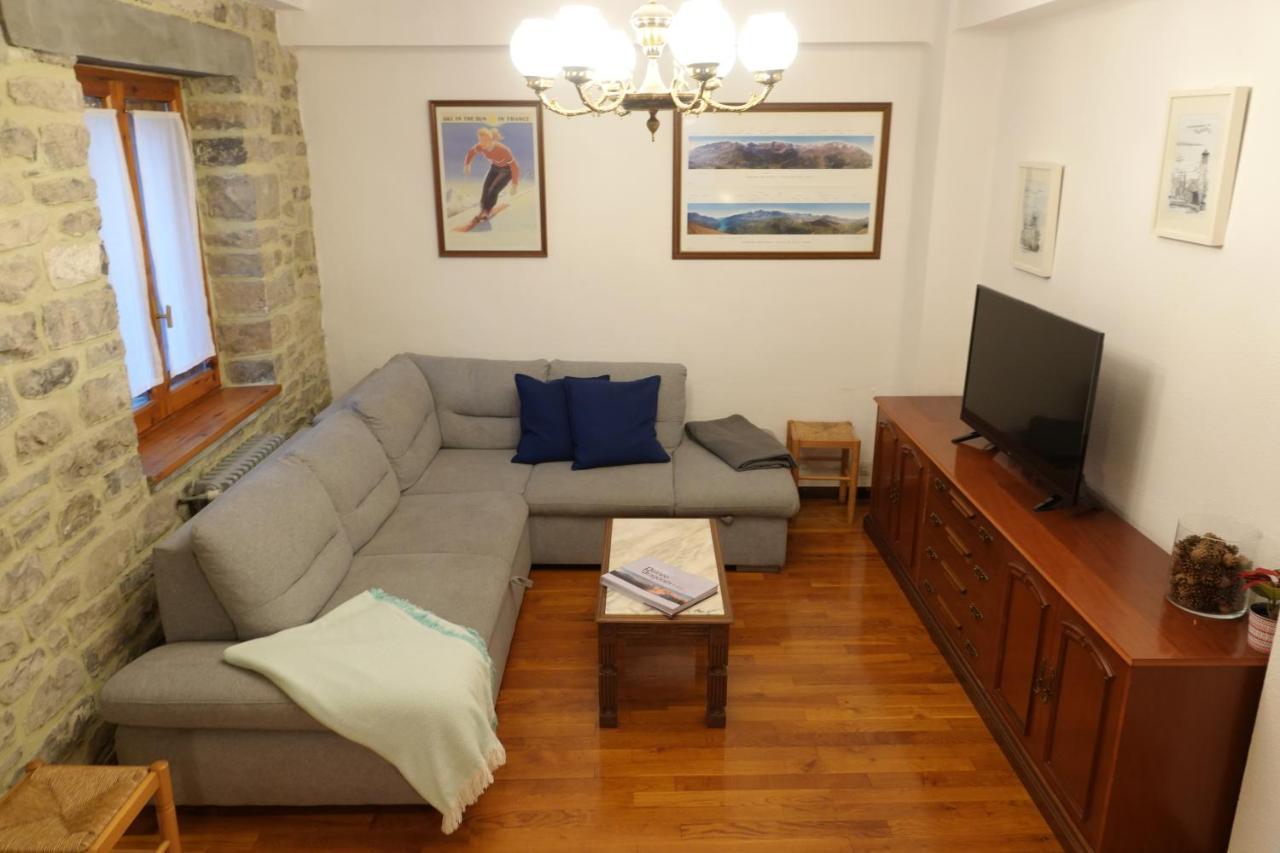 Cirjuana, Casa En El Centro Con Agradable Jardin Y Barbacoa By Pirineos 360 Villa Biescas  Dış mekan fotoğraf