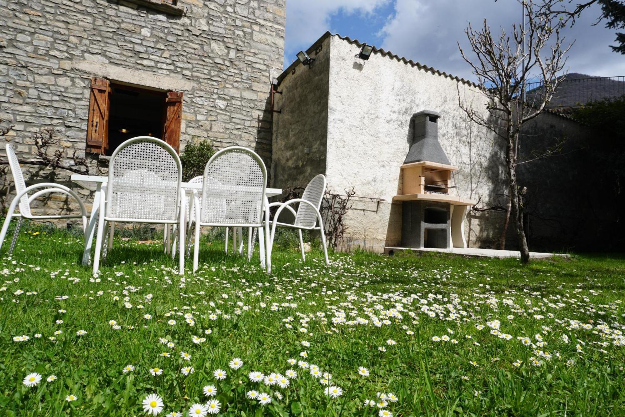 Cirjuana, Casa En El Centro Con Agradable Jardin Y Barbacoa By Pirineos 360 Villa Biescas  Dış mekan fotoğraf