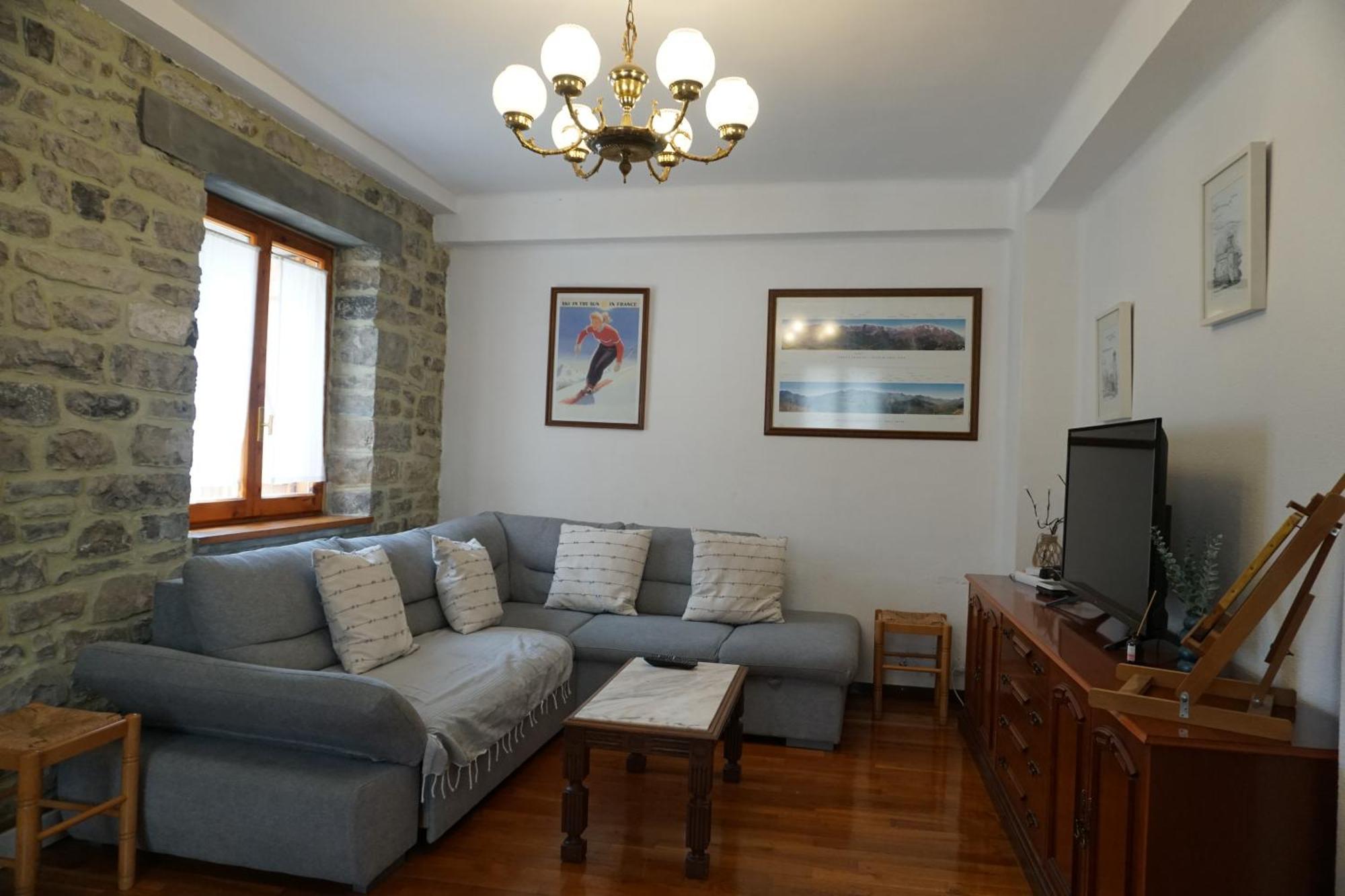 Cirjuana, Casa En El Centro Con Agradable Jardin Y Barbacoa By Pirineos 360 Villa Biescas  Dış mekan fotoğraf