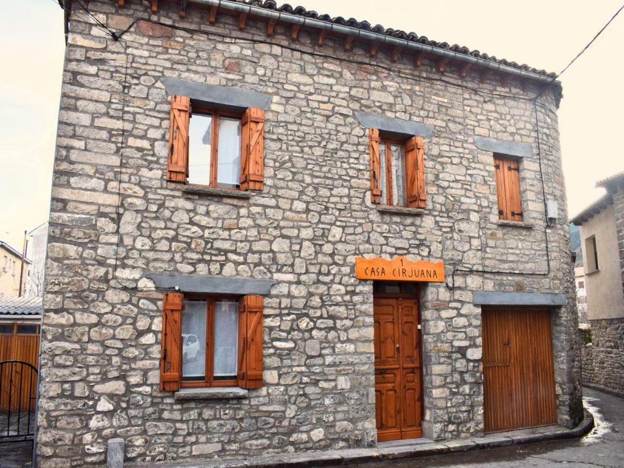 Cirjuana, Casa En El Centro Con Agradable Jardin Y Barbacoa By Pirineos 360 Villa Biescas  Dış mekan fotoğraf